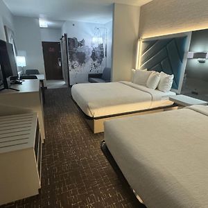 One Room Suite Two Queen Beds Sofabed Non Smoking